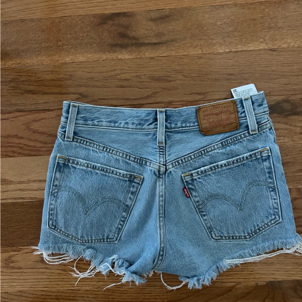 Levis 501 Cut off Denim Shorts